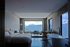 Wake UP IN SNOW MOUNTAIN