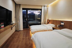 Wake UP IN SNOW MOUNTAIN