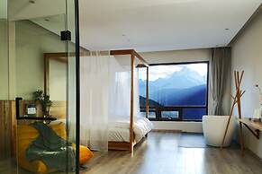 Wake UP IN SNOW MOUNTAIN