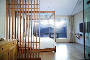 Wake UP IN SNOW MOUNTAIN