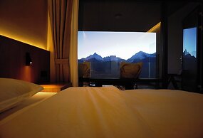 Wake UP IN SNOW MOUNTAIN