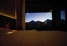 Wake UP IN SNOW MOUNTAIN