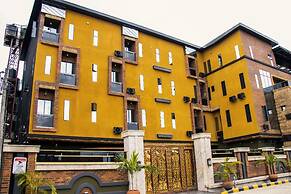 American Court Hotels