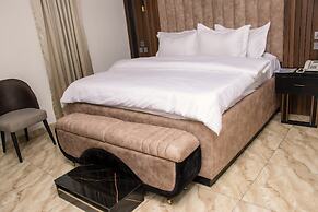 American Court Hotels
