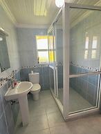 Spacious 4-bedroom with a pool