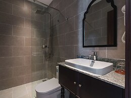 Lumina Dalat Premium hotel