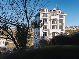 Lumina Dalat Premium hotel