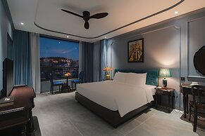 Lumina Dalat Premium hotel