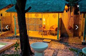 Bungalow Cafe Gili Beachfront