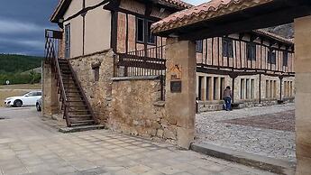 Posada Santa Maria La Real