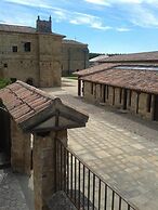 Posada Santa Maria La Real