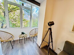 Metropole Apartments Romana Square