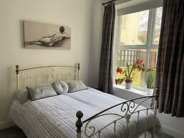 Golden Triangle Townhouse