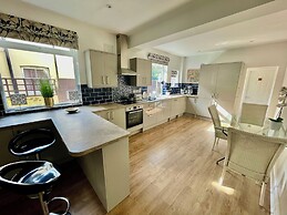 Golden Triangle Townhouse