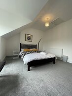 Golden Triangle Townhouse