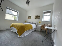 Golden Triangle Townhouse