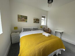 Golden Triangle Townhouse