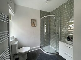 Golden Triangle Townhouse