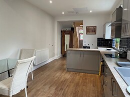 Golden Triangle Townhouse