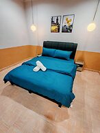 Comfy Tok Sira Home Kuantan 5 BR