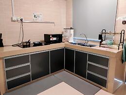 Comfy Tok Sira Home Kuantan 5 BR