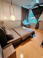 Comfy Tok Sira Home Kuantan 5 BR