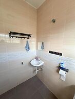 Comfy Tok Sira Home Kuantan 5 BR