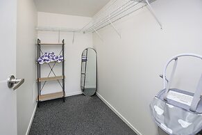 Luxury Cairns Stay with Pool and BBQ