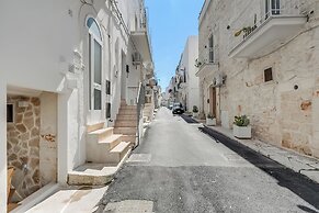 Maison 43 Ostuni With Indoor Pool