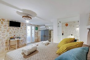 Maison 43 Ostuni With Indoor Pool