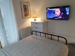 Old Town Family Apartment T8