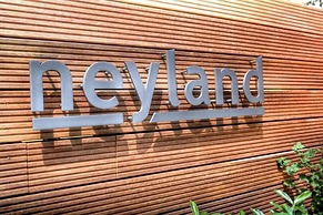 ney.land apartments