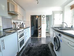 63 Kingsland Road
