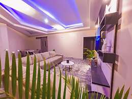 154 Apartment & Hotels