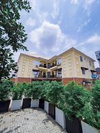 154 Apartment & Hotels