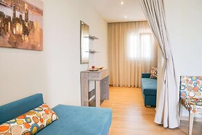 Aquamare Studios - Seaview Suite & Pool Bliss