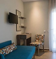 Aquamare Studios - Seaview Suite & Pool Bliss