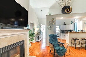 2 Mi to Shelby Farms: Charming Family Home w/ Yard