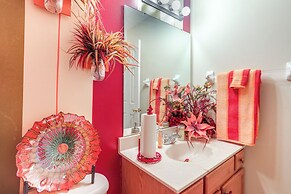 2 Mi to Shelby Farms: Charming Family Home w/ Yard