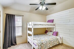 7 Mi to Dtwn: Family Home w/ Patio in Lubbock