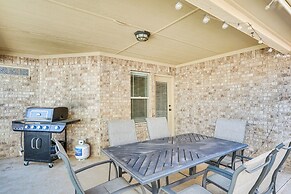 7 Mi to Dtwn: Family Home w/ Patio in Lubbock