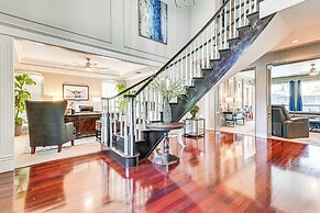 Relax By Pool, Soak in Hot Tub: Plano Home