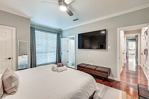 Relax By Pool, Soak in Hot Tub: Plano Home