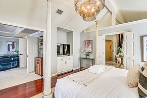 Relax By Pool, Soak in Hot Tub: Plano Home