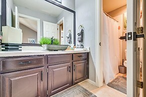 Relax By Pool, Soak in Hot Tub: Plano Home