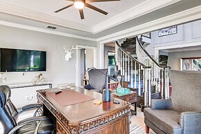 Relax By Pool, Soak in Hot Tub: Plano Home