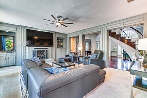 Relax By Pool, Soak in Hot Tub: Plano Home