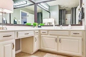 Relax By Pool, Soak in Hot Tub: Plano Home