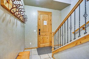 Hot Tub & Mtn-view Deck: Townhome in Eden