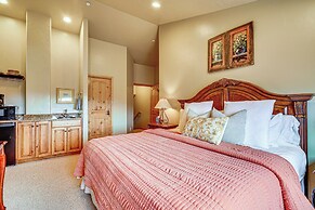 Hot Tub & Mtn-view Deck: Townhome in Eden